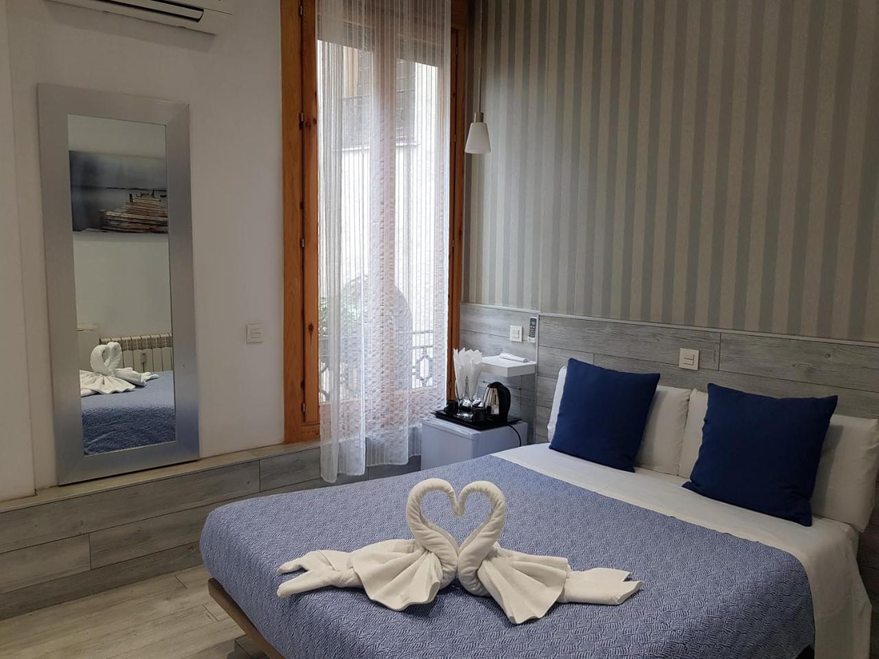 Hostal Main Street Madrid Exterior foto